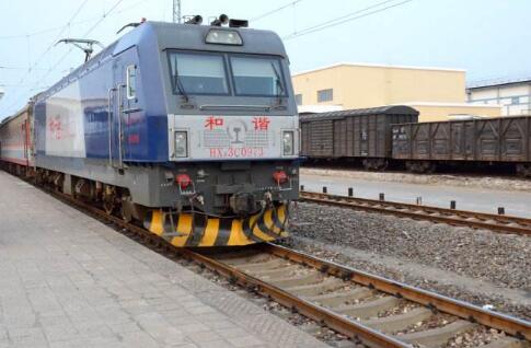 國(guó)家鐵路局發(fā)布《鐵路機(jī)車無線電臺(tái)執(zhí)照核發(fā)管理暫行辦法》